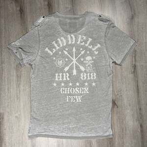 Mens Chuck Liddell by Headrush Graphic Henley T-Shirt Large Y2K Grunge